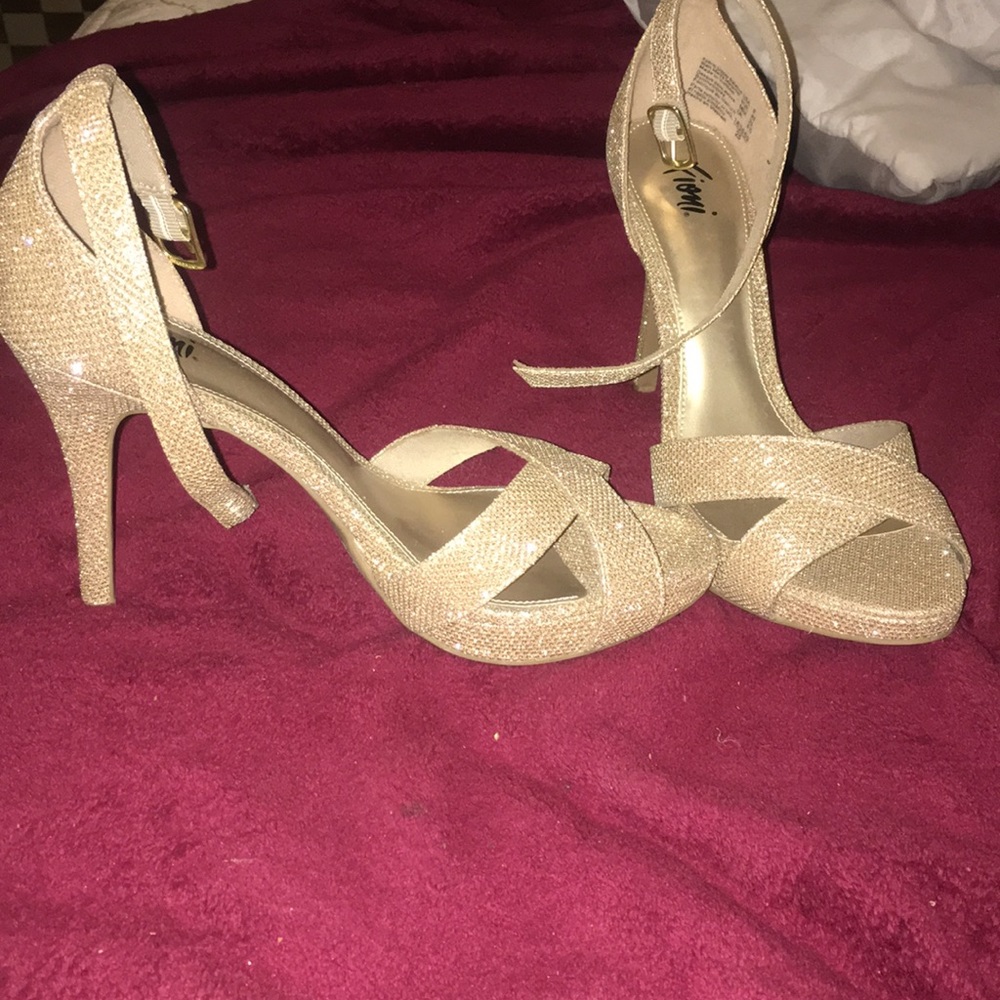 Open toe gold heels